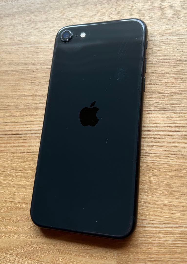 携帯電話本体 iPhone SE 128GB