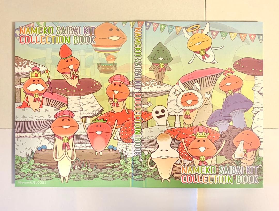 なめこ　缶バッジコレクションブック　（なめこ10周年）