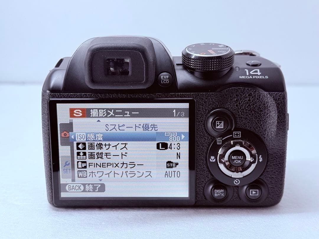 FUJIFILM FinePix S4500 動作確認済 デジカメ 単3電池駆動