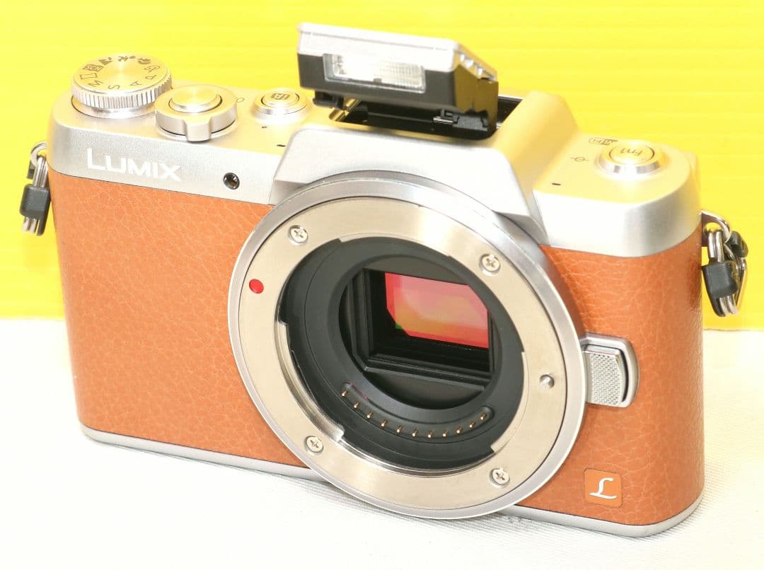 ⭐Panasonic Lumix GF7 ボディ⭐ブラウン 送料無料❤️