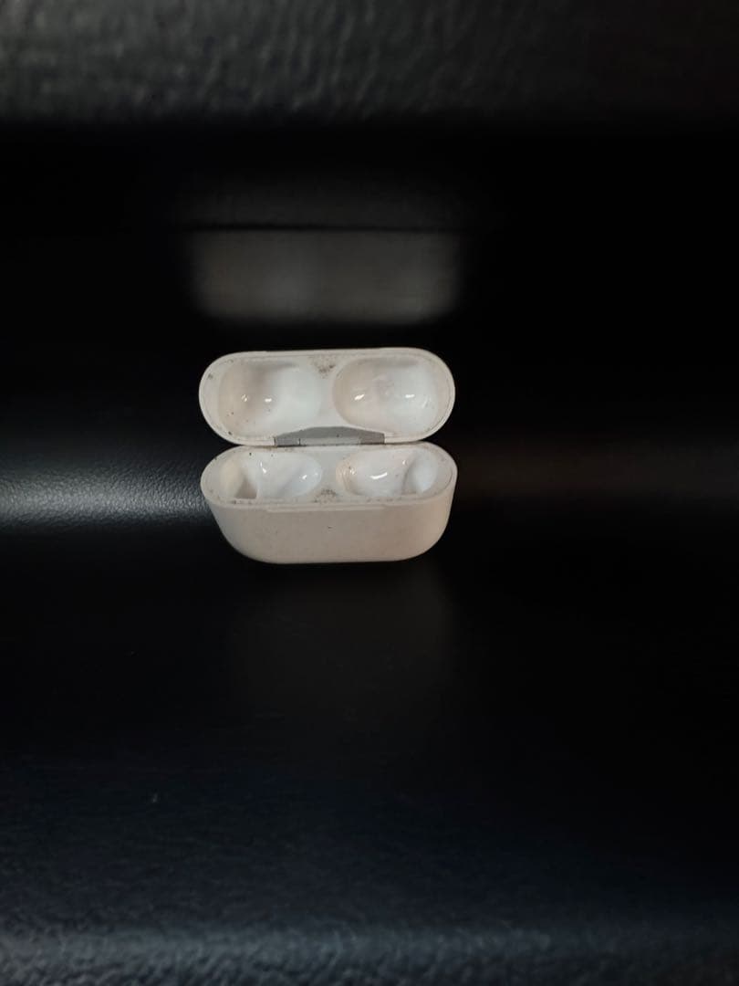 AirPods Pro ワイヤレスイヤホン A2084
