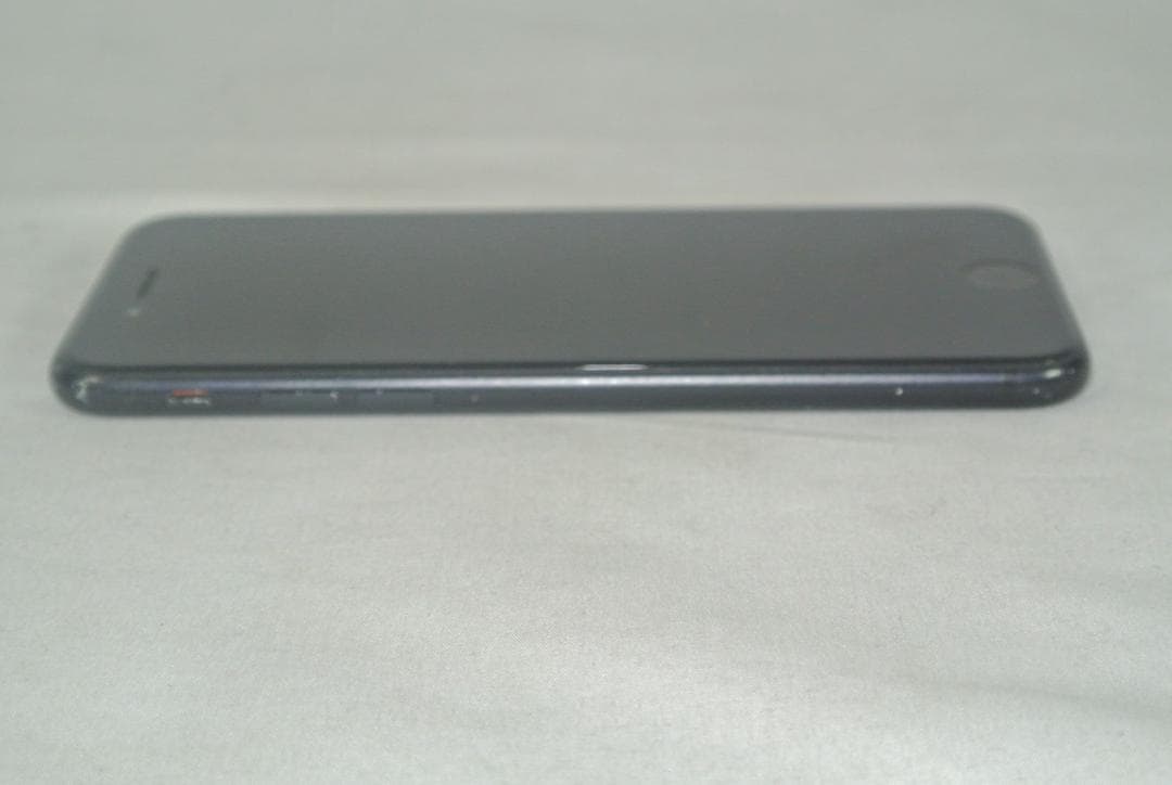 Apple iPhone SE 64GB MHGP3J/A SIMフリー/中古品