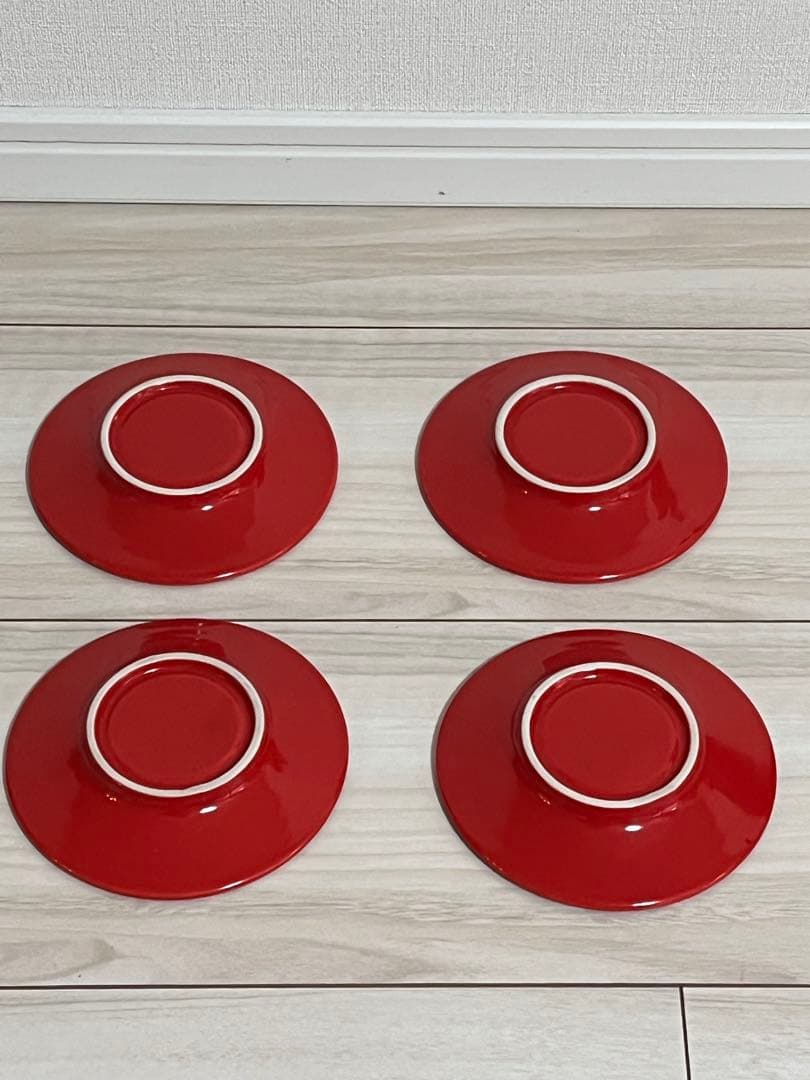 みゆチェリーレッド エスプレッソカップ＆ソーサー 4個セットとプレート1枚