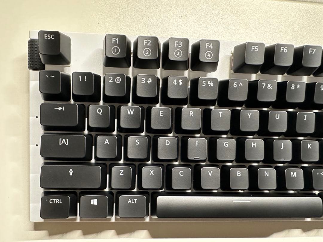 NZXT FUNCTION ゲーミングキーボード ホワイト