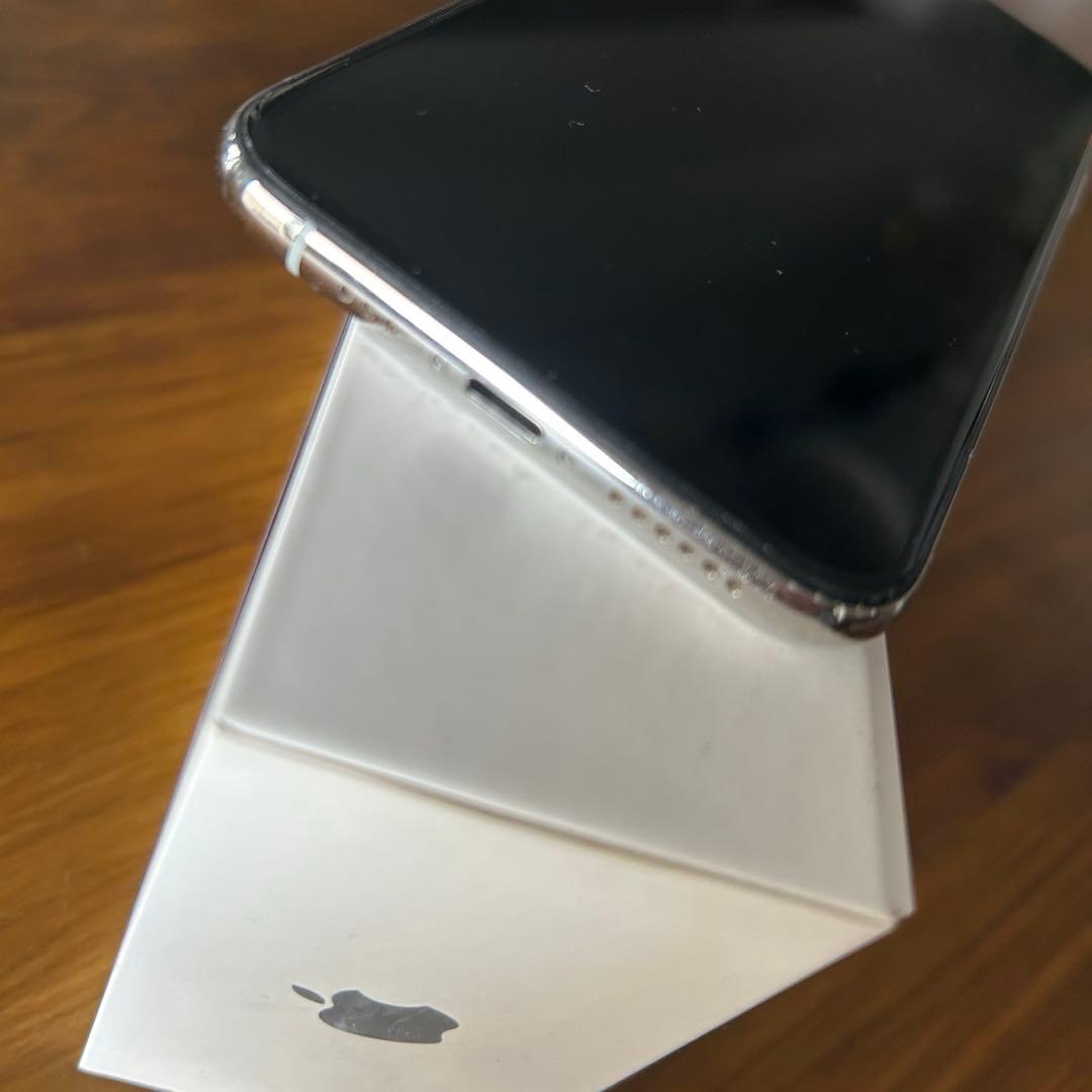 iPhone XS 256GB シルバー 本体 SIMフリー