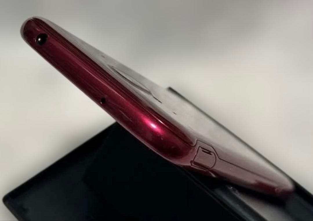か*ん様 富士通 らくらくスマートフォン F-52B 中古美品