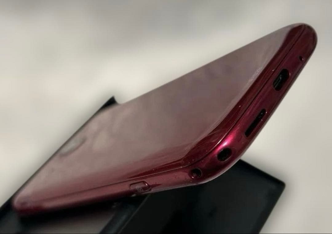 か*ん様 富士通 らくらくスマートフォン F-52B 中古美品