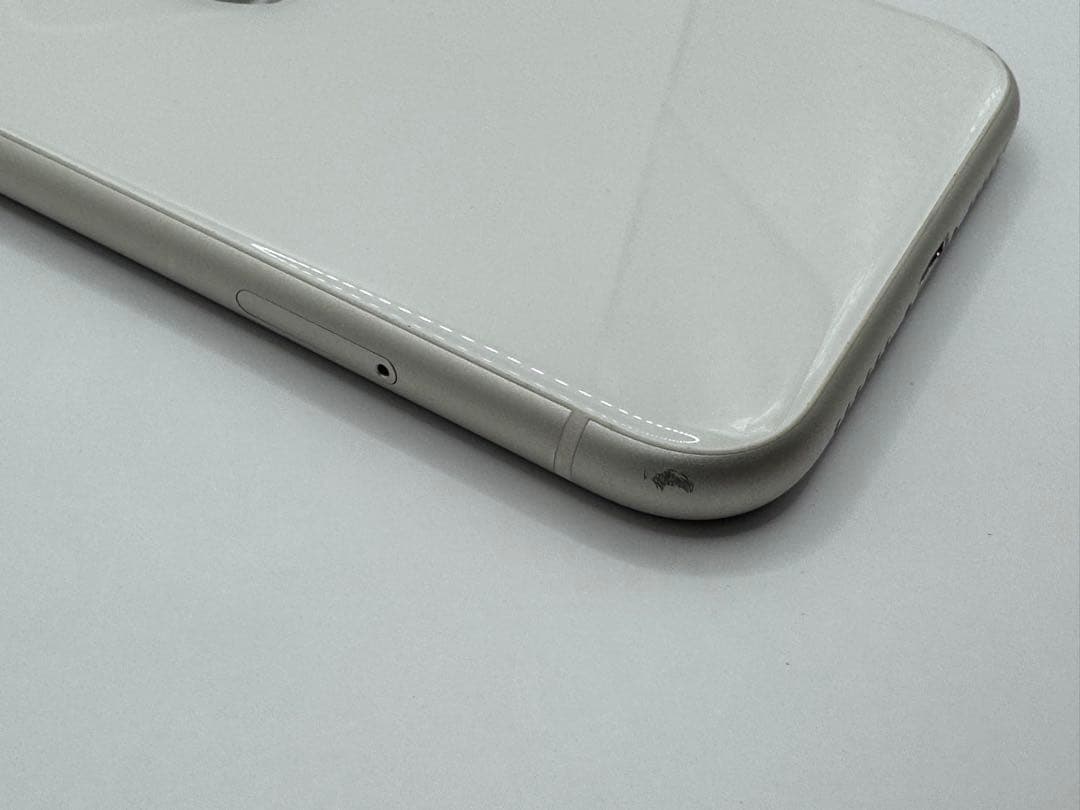 ◆Apple iPhone 11 64GB SIMフリー◆