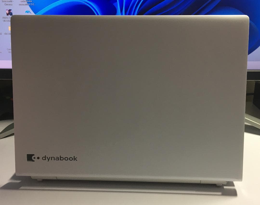 東芝 dynabook R73/38MW Windows11
