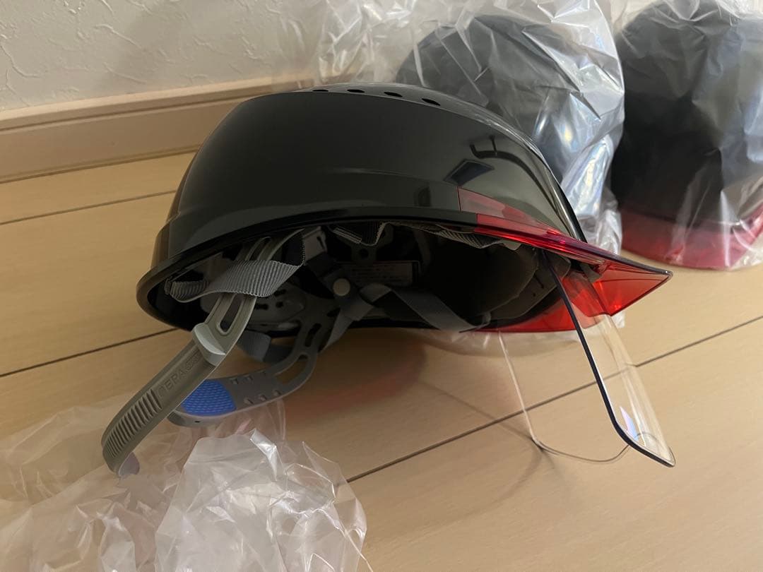 バイザー付きヘルメット 3個セット 黒赤