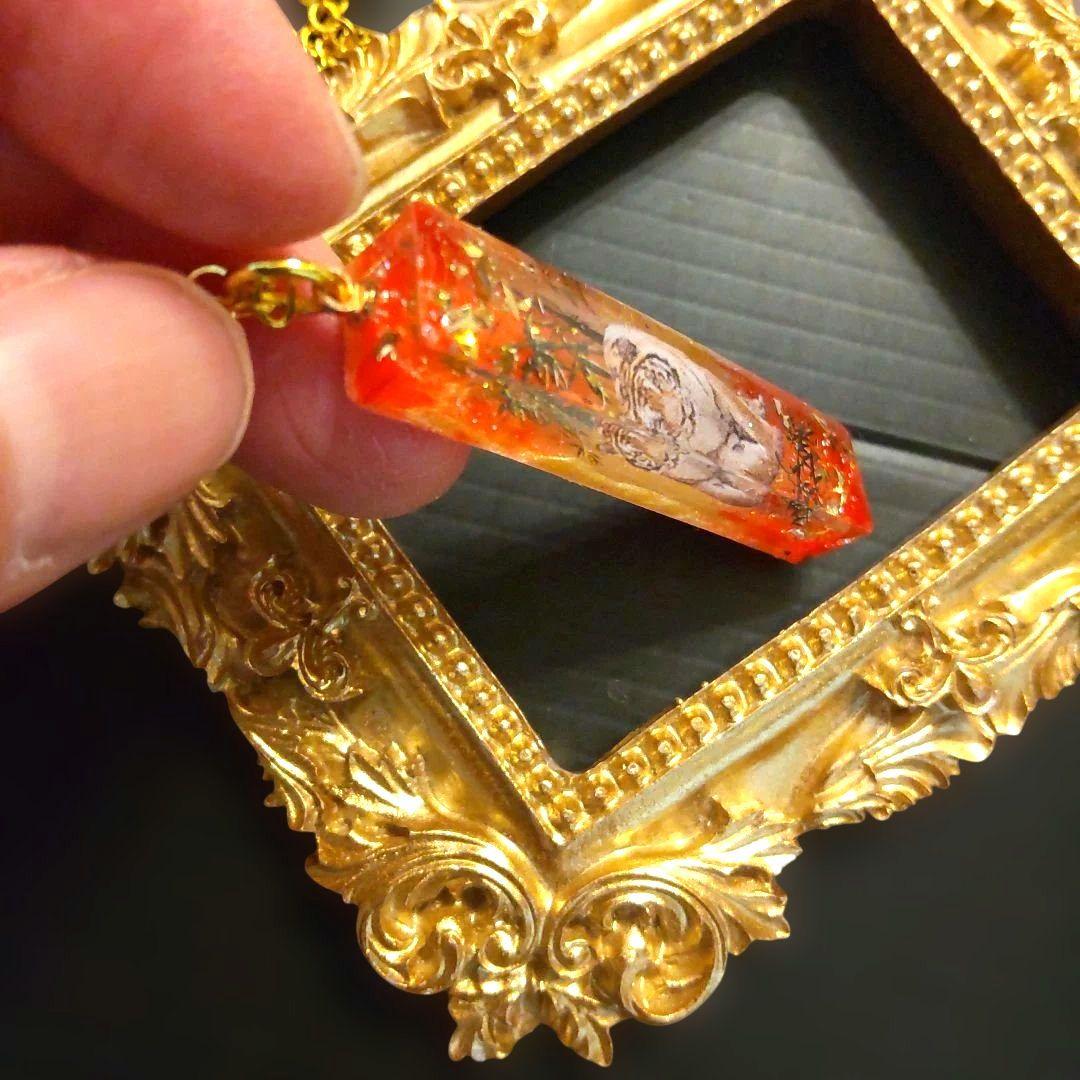 カヤ　☪︎⋆☽様トラのペンダント