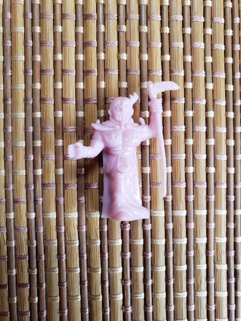 ロッテ　ネクロスの要塞消しゴム6弾ネクロス　カード未切り