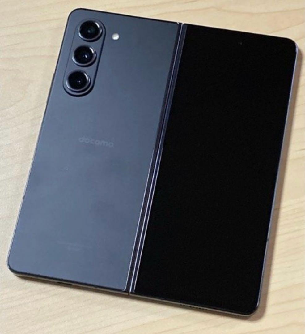 SIMフリー Samsung Galaxy Z Fold5 SC-55D 美品