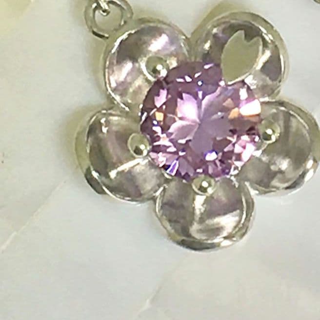シミズ貴石★さくらinカットアメジスト★桜ペンダント花びらネックレス