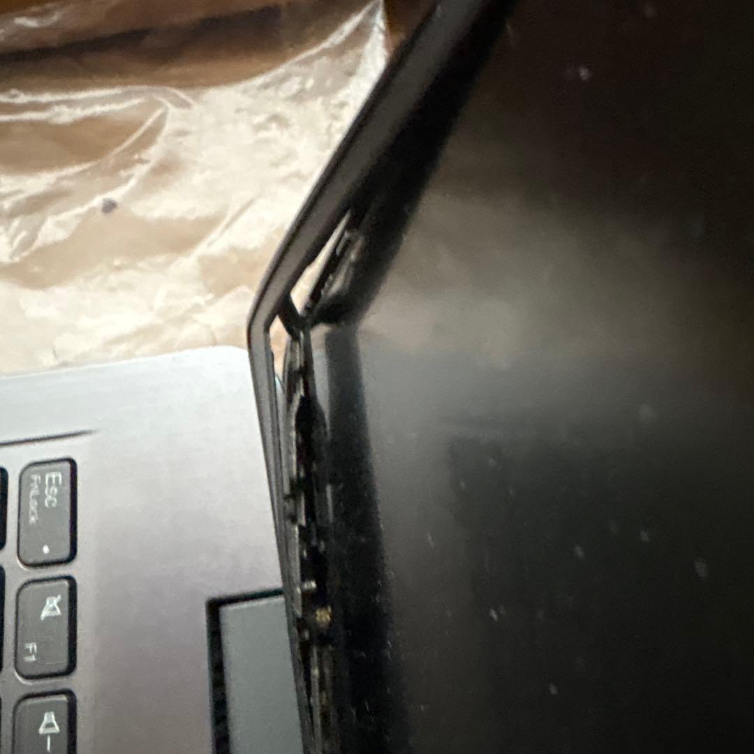Lenovo ノートPC 画面傷あり ヒンジ損傷