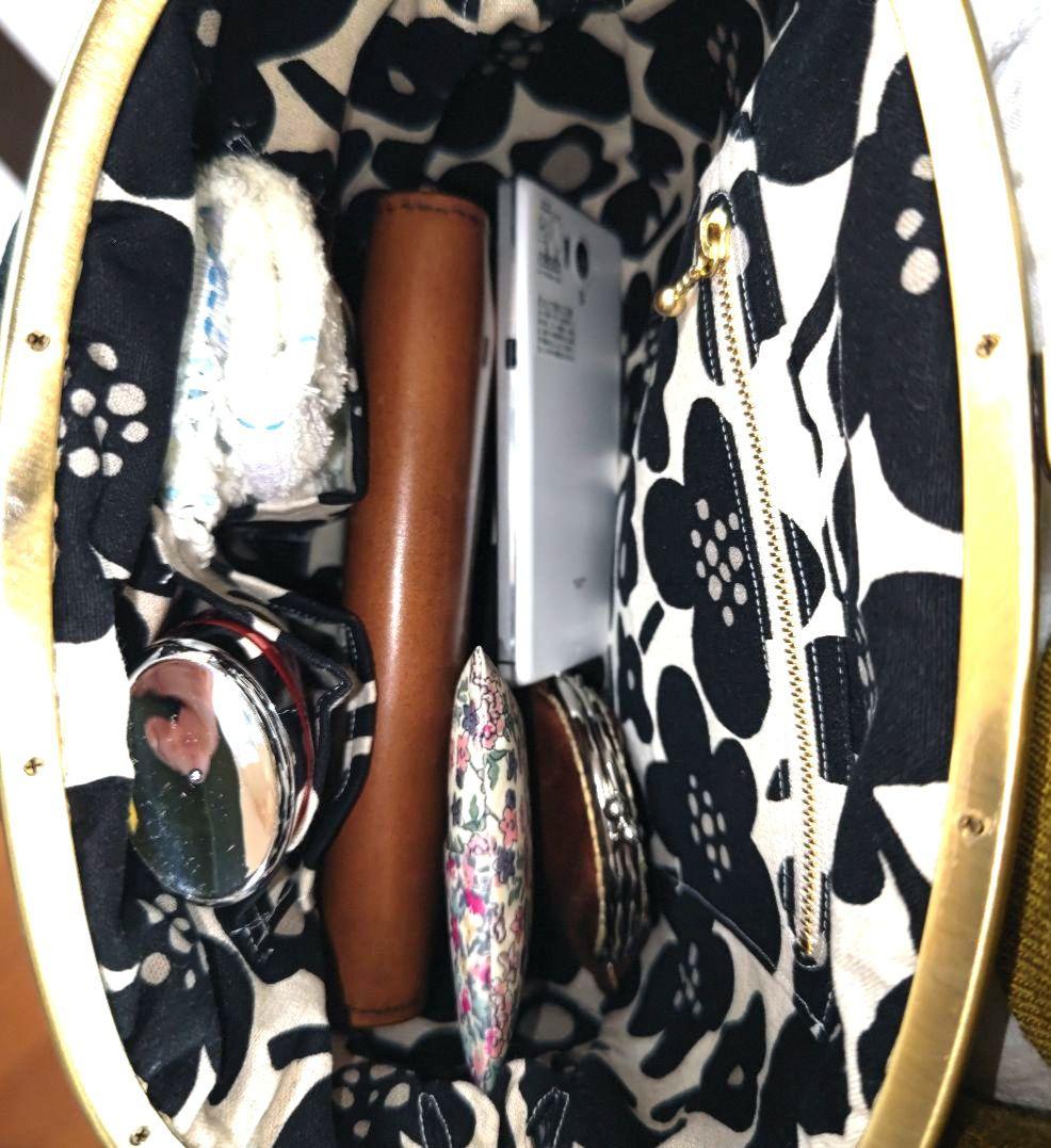 豚革ガマ口バック