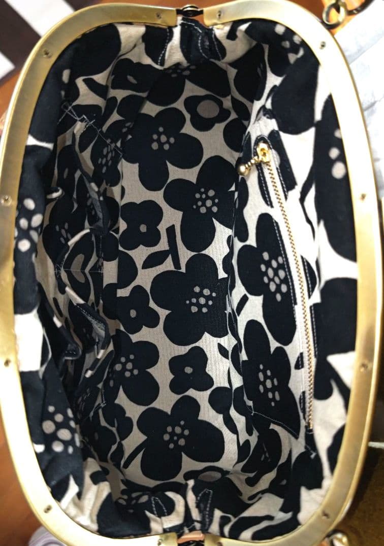 豚革ガマ口バック