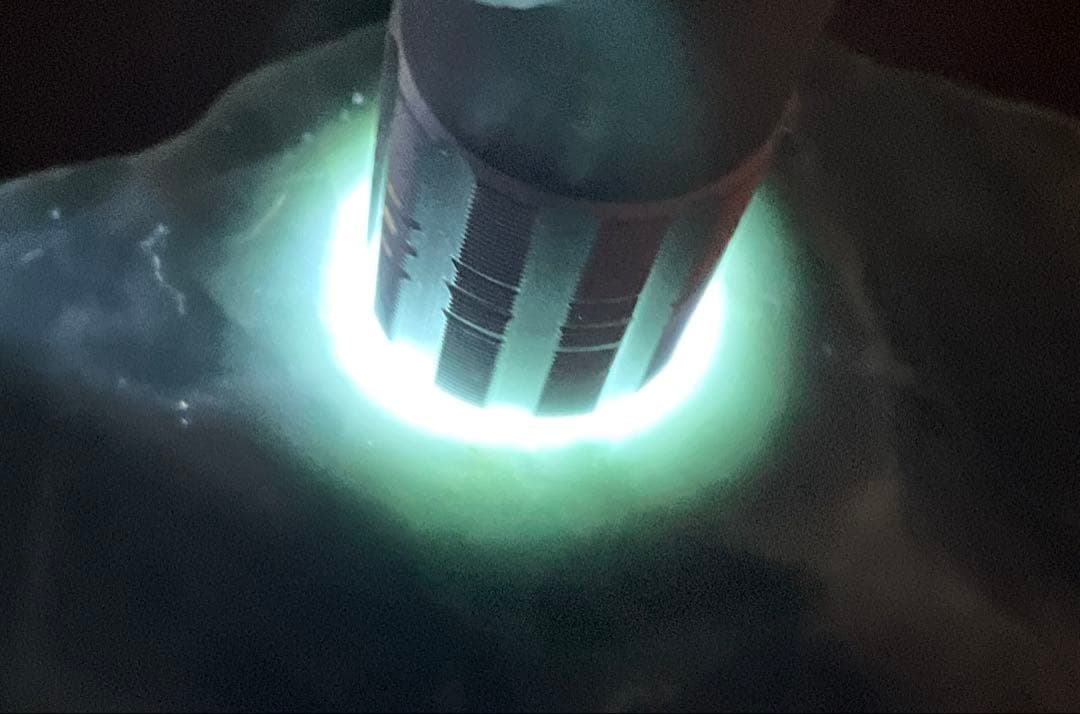 翡翠 青翡翠 グァテマラ 糸魚川翡翠 入りコン沢 原石 ルース