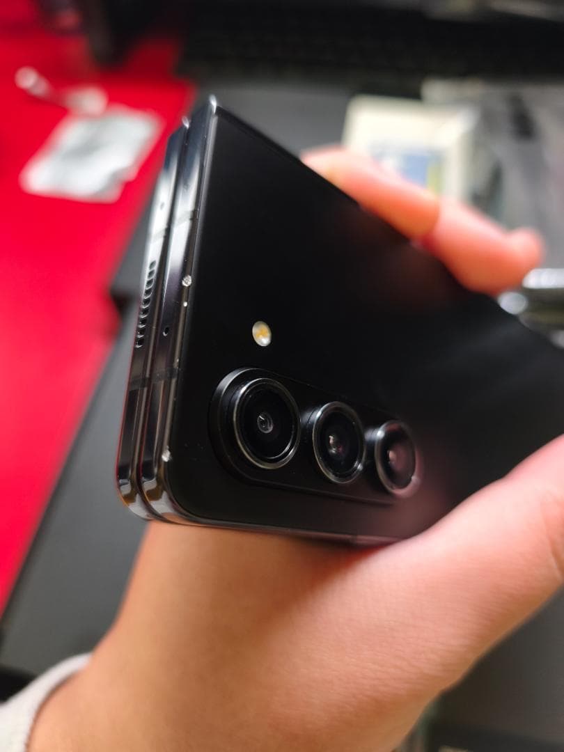 GALAXY Z Fold 5 1TB SIMフリー + ケース10点 Au版