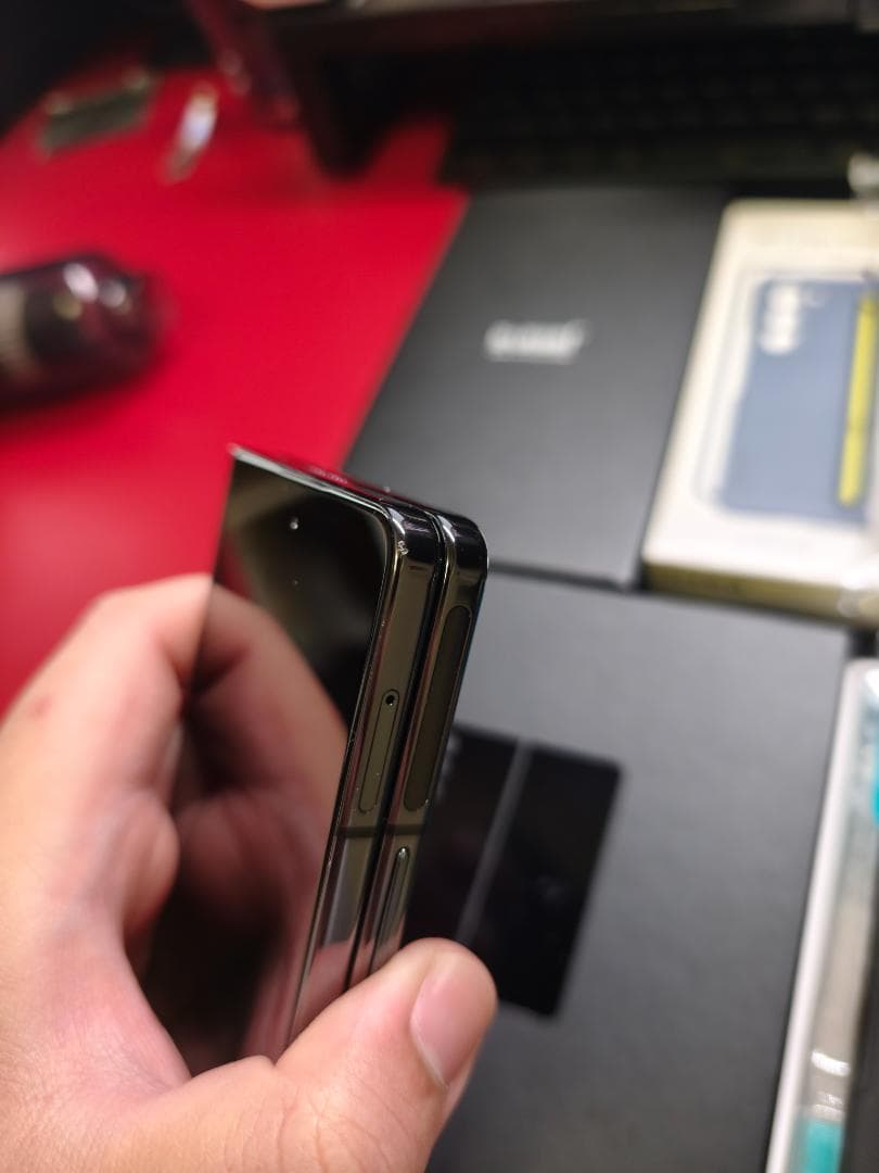 GALAXY Z Fold 5 1TB SIMフリー + ケース10点 Au版