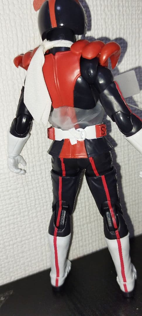 d*4様 S.H.Figuarts 真骨彫製法　仮面ライダーストロンガー　開封品