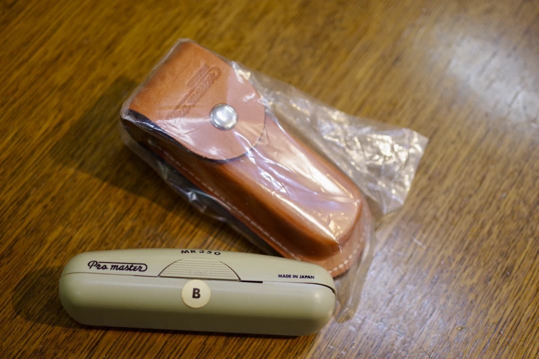 スズキ Pro master MR-350 B（皮ケースセット／新品）