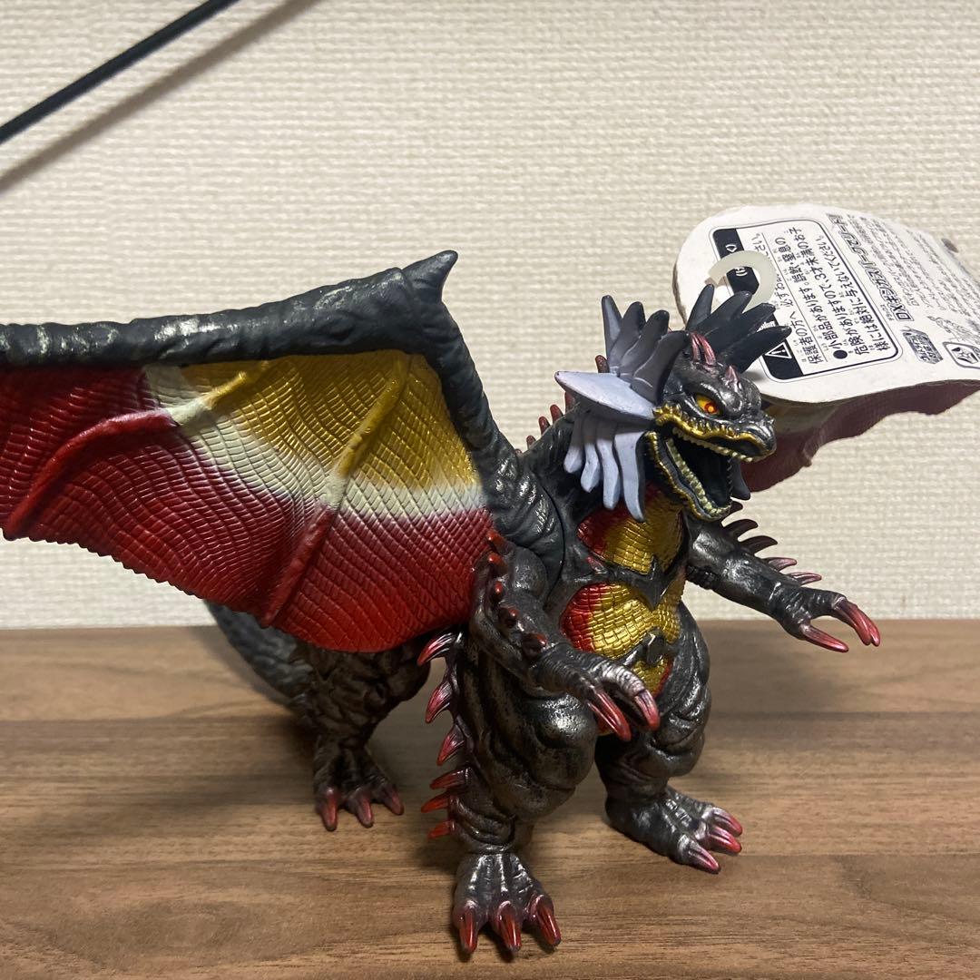 ウルトラヒーローシリーズ・ウルトラ怪獣ソフビ　6個セット(ライブサイン)