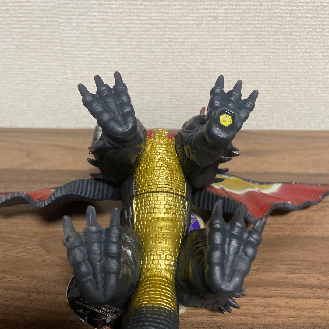 ウルトラヒーローシリーズ・ウルトラ怪獣ソフビ　6個セット(ライブサイン)