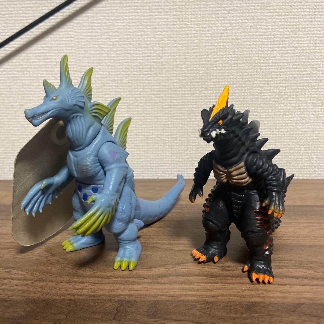 ウルトラヒーローシリーズ・ウルトラ怪獣ソフビ　6個セット(ライブサイン)