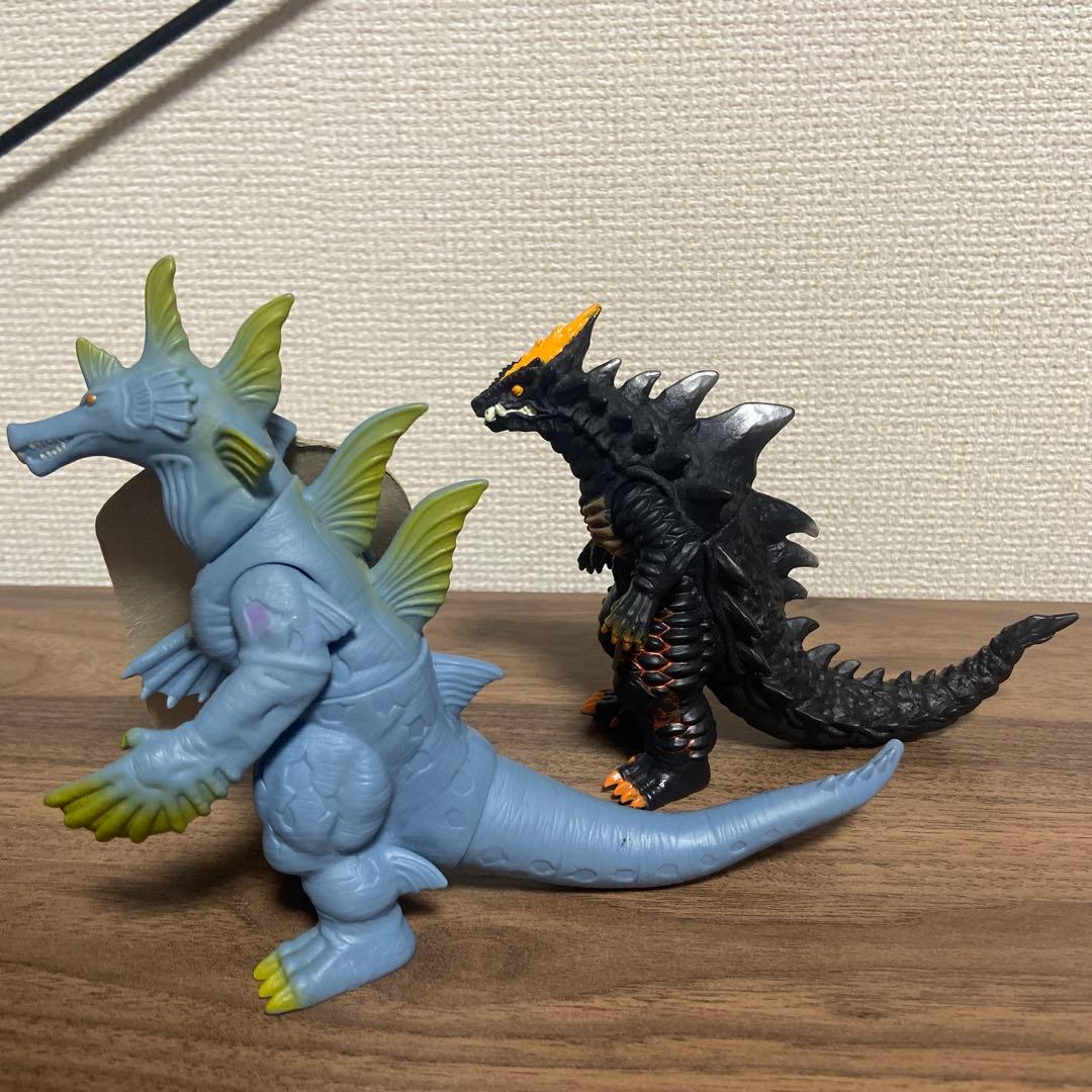 ウルトラヒーローシリーズ・ウルトラ怪獣ソフビ　6個セット(ライブサイン)