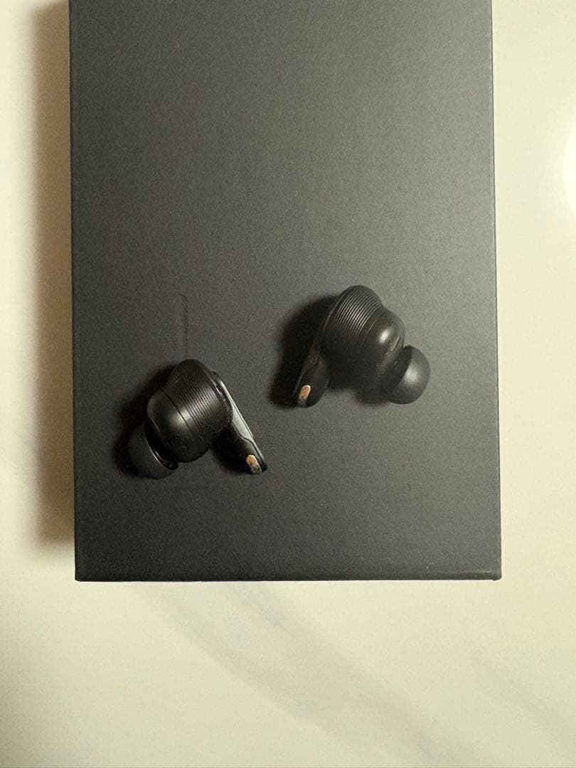 JBL TOUR PRO 3 ワイヤレスイヤホン　ケース付き