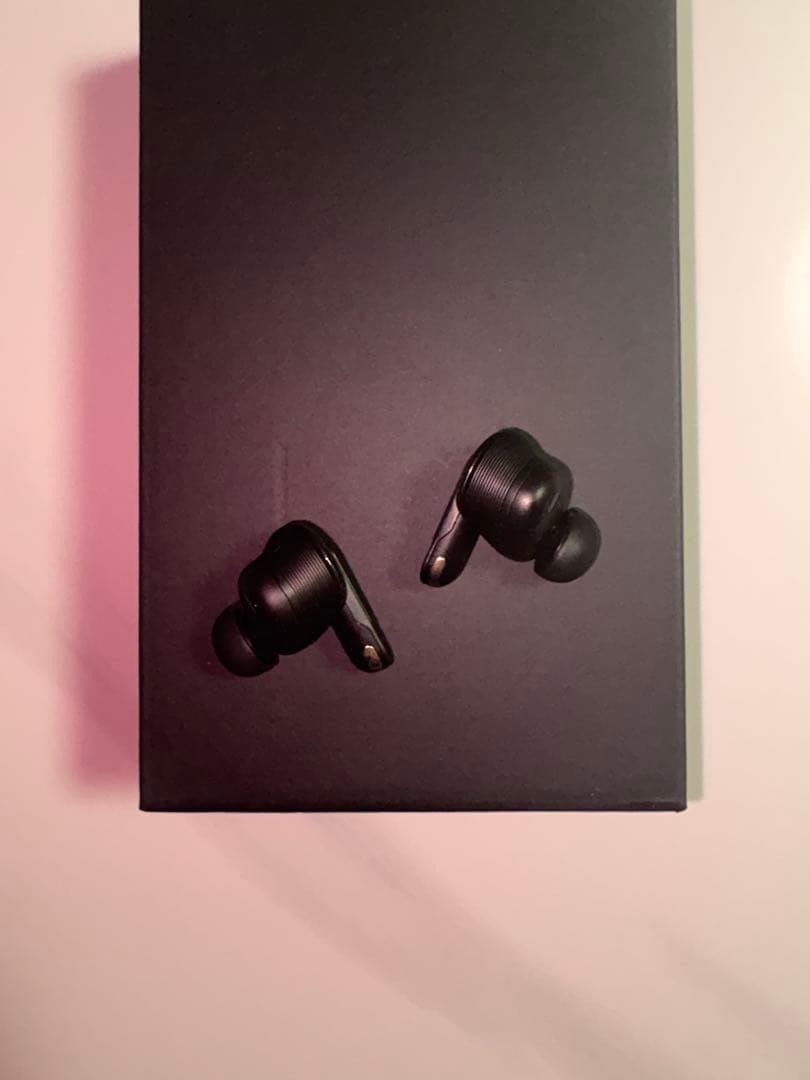 JBL TOUR PRO 3 ワイヤレスイヤホン　ケース付き