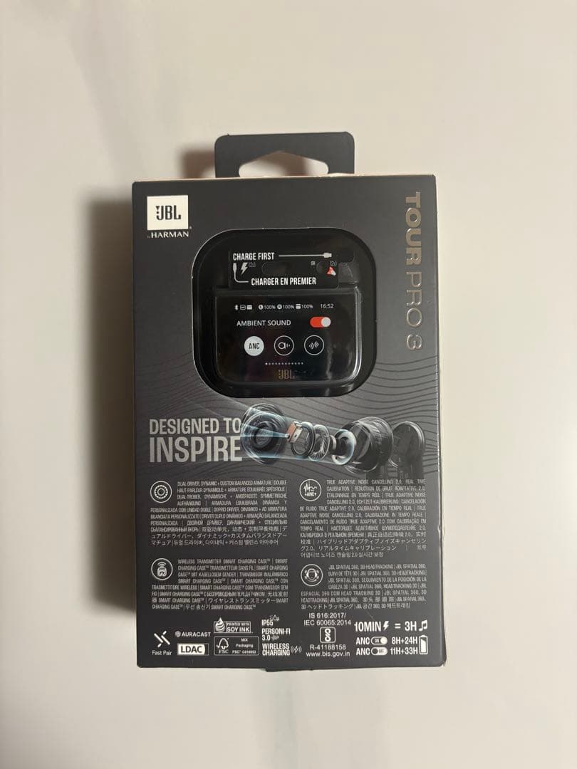 JBL TOUR PRO 3 ワイヤレスイヤホン　ケース付き