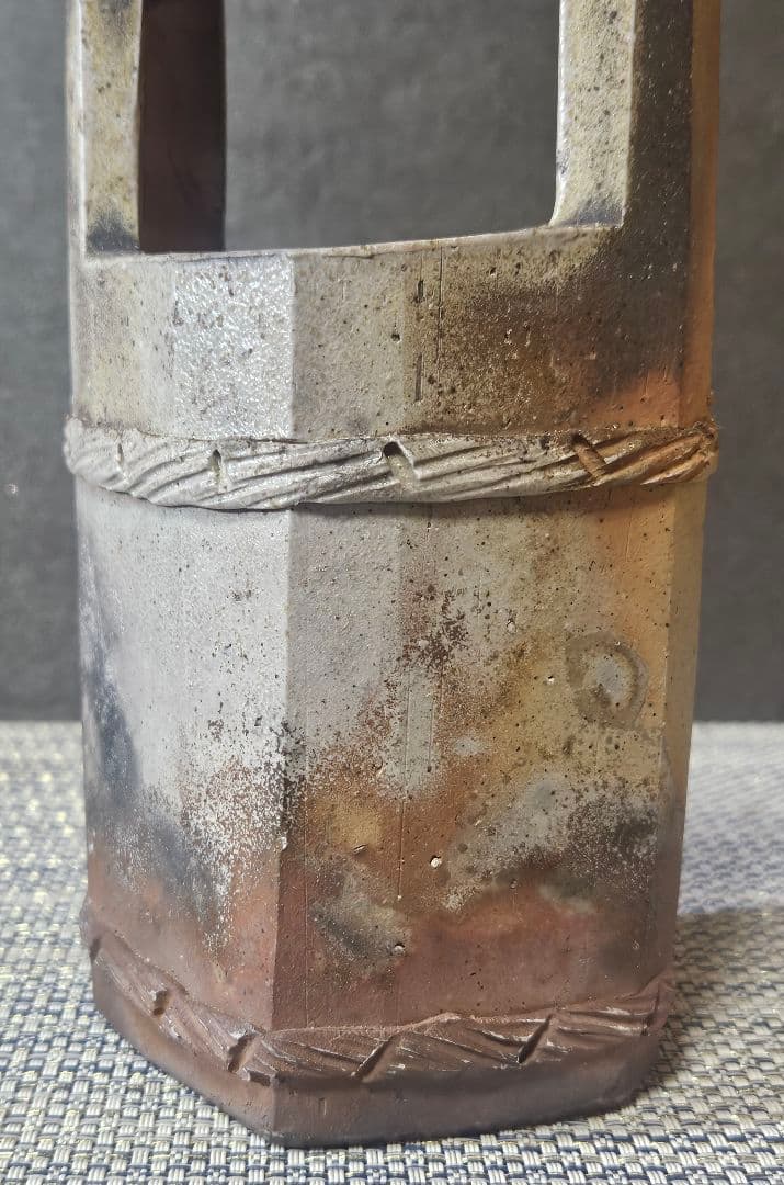 備前焼　中村真一郎 造　備前手桶花入　共箱　【師　藤原建　中村六郎　茶道具　茶器