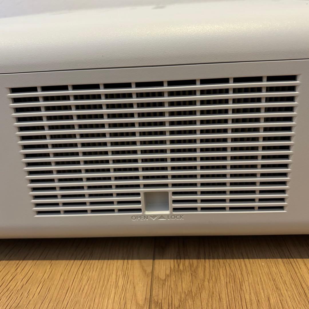 良品 Panasonic パナソニック EW630プロジェクター使用1536h