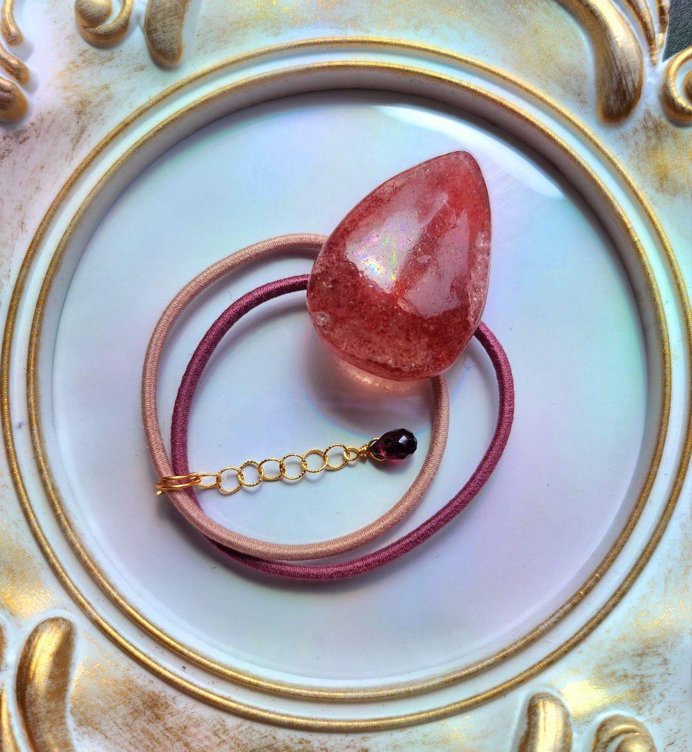 【ゴム交換可能】大きめストロベリークォーツのヘアゴム✩.*˚天然石×ヘアゴム