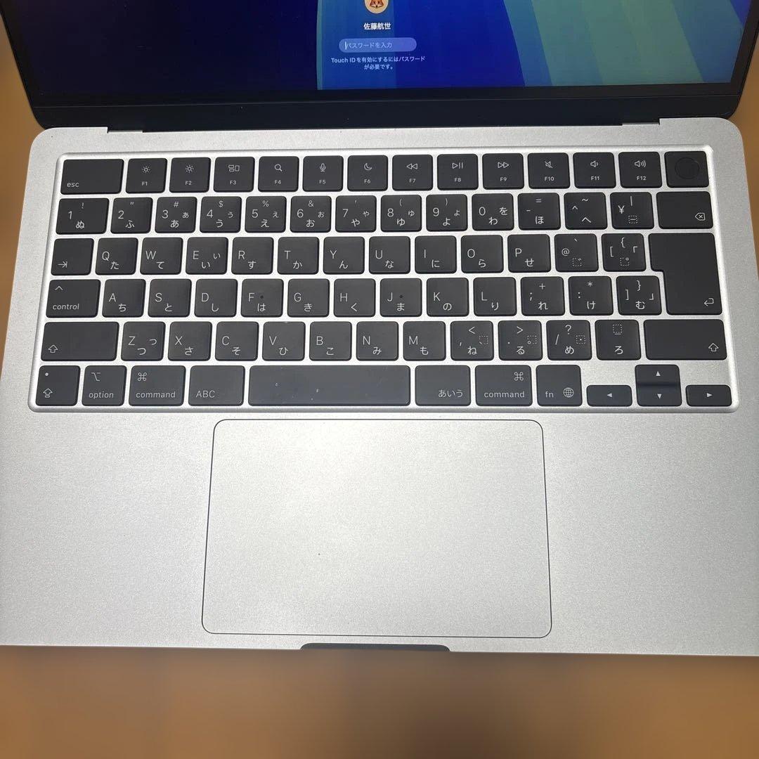 MacBook Air M4チップ 13インチ メモリ16GB 256GB