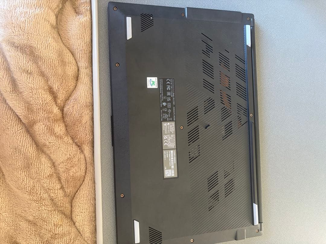 ASUS Vivobook ノートPC