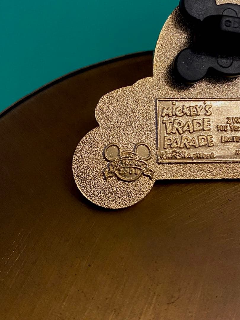 【限定2500個】WDW 100周年 カウントダウン ドナルド ピンバッジ 希少