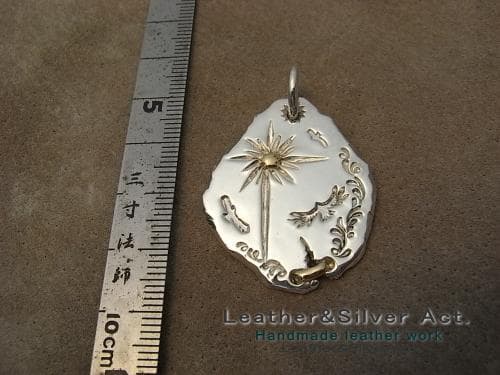 1点物　イーグルネックレス 手彫り　ハンドメイド　ネックレス　ｋ18　かまし