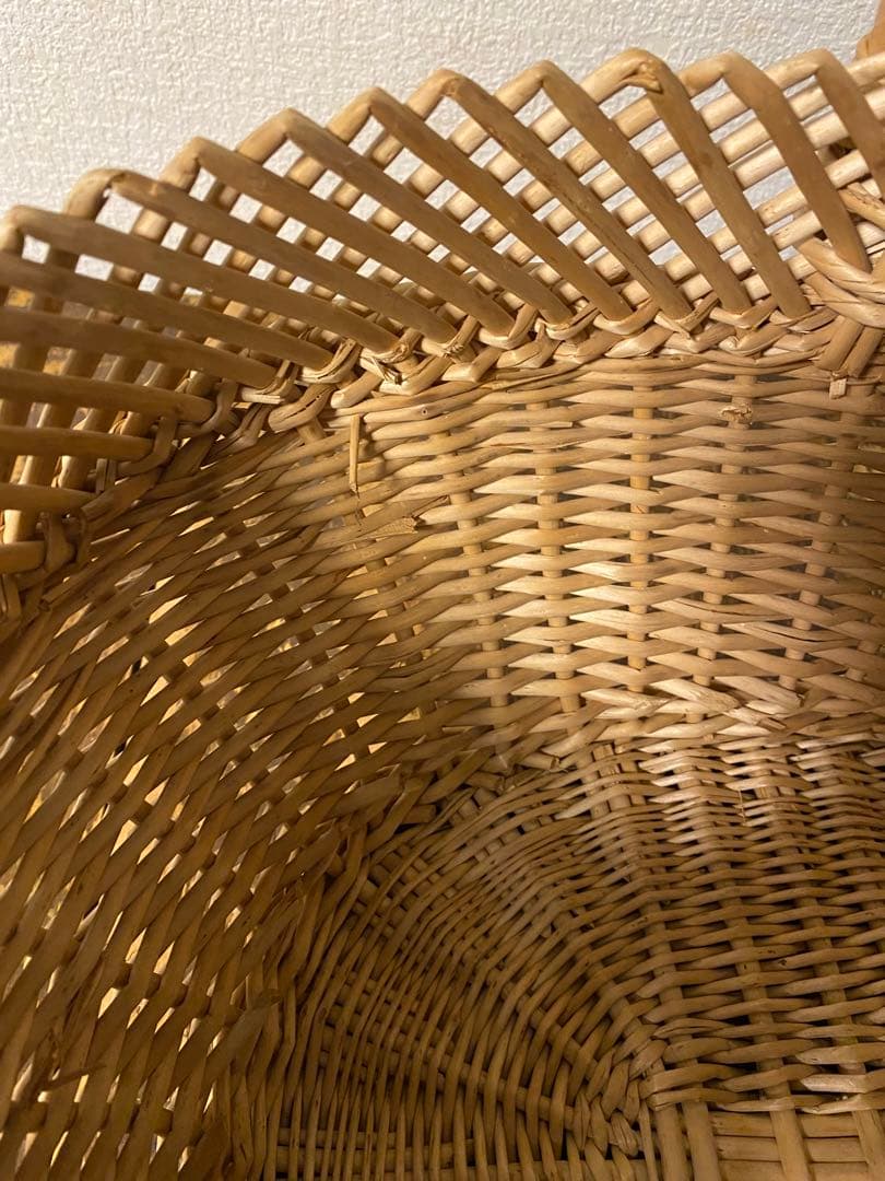 籠　バスケット　柳　かご　カゴ　古道具　収納　持ち手付き