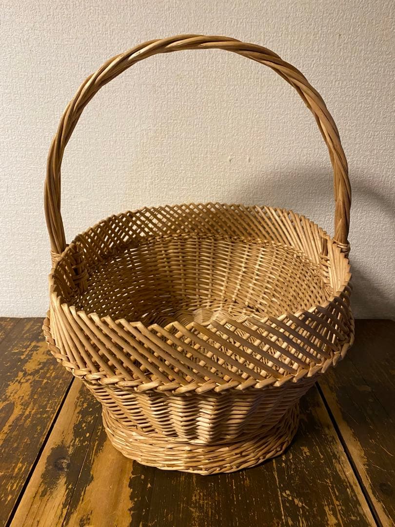 籠　バスケット　柳　かご　カゴ　古道具　収納　持ち手付き