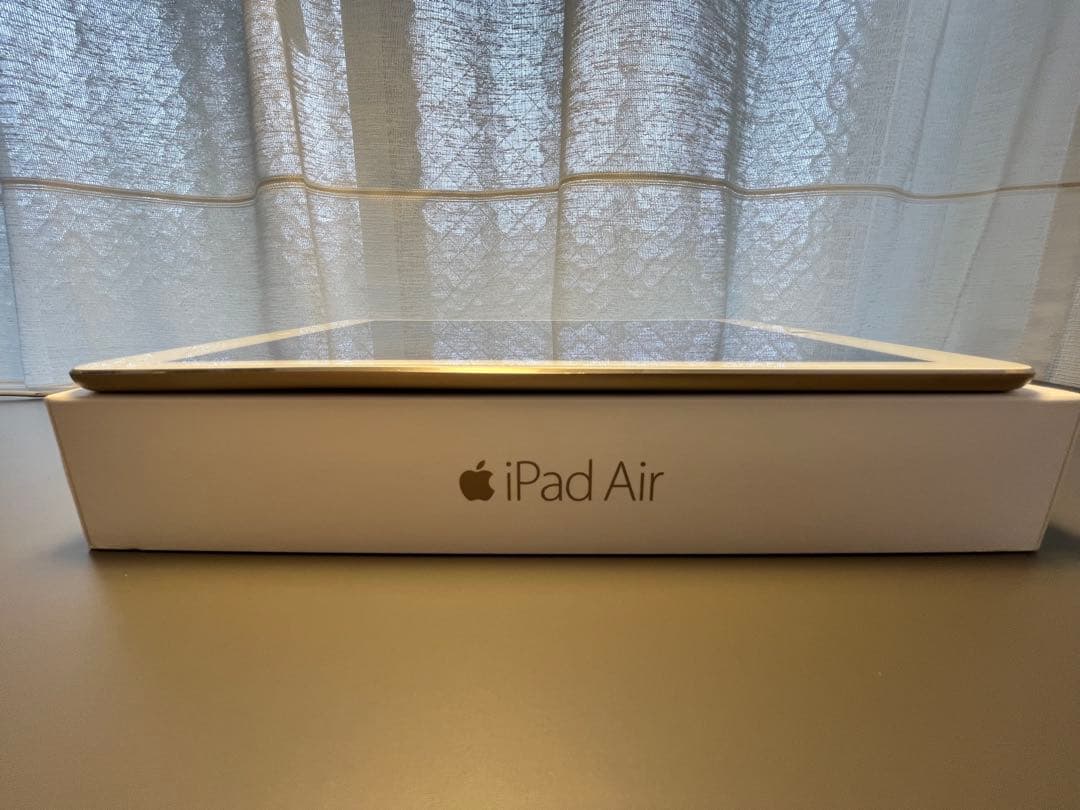 iPad本体 iPad Air2 Wi-Fi Cellular 64GB Gold