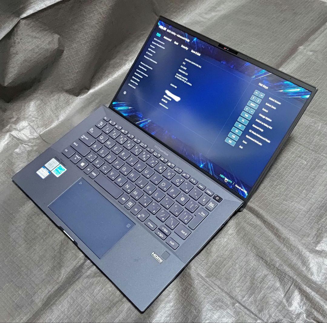 （ジャンク）ASUSノートパソコンExpertBook B9 SSDなし