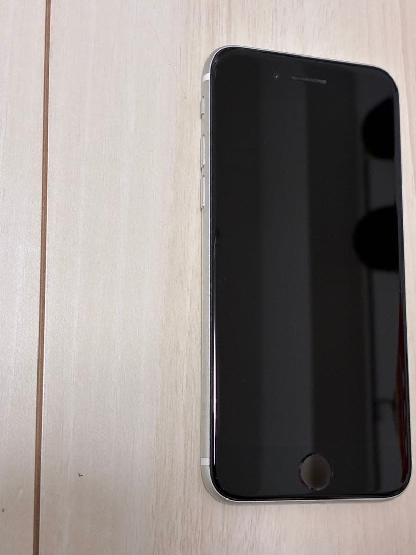 iPhone se 第2世代 本体 se2 128gb 国内版simフリー