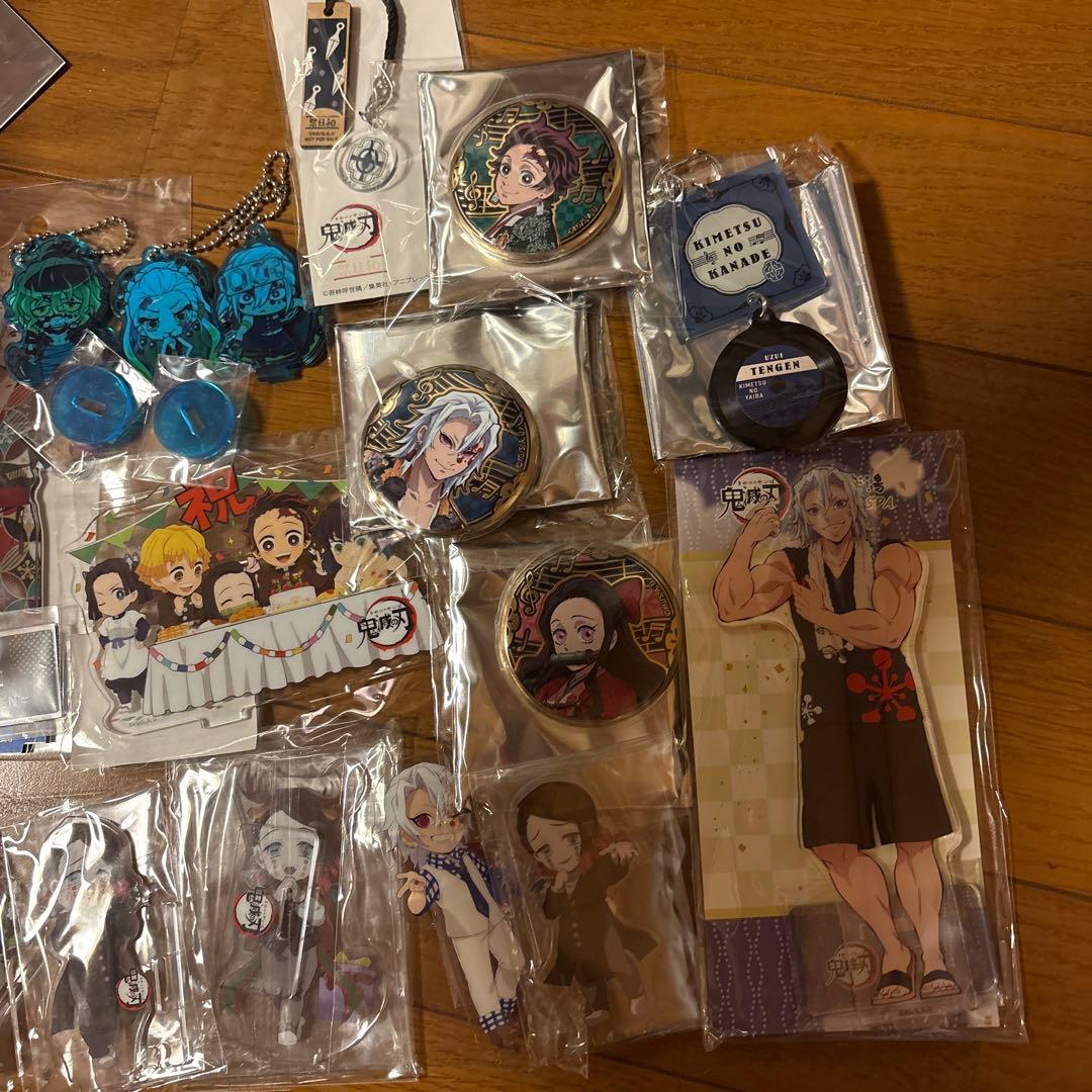 鬼滅の刃　鬼滅の奏レリーフ缶バッジ　グッズ　セット