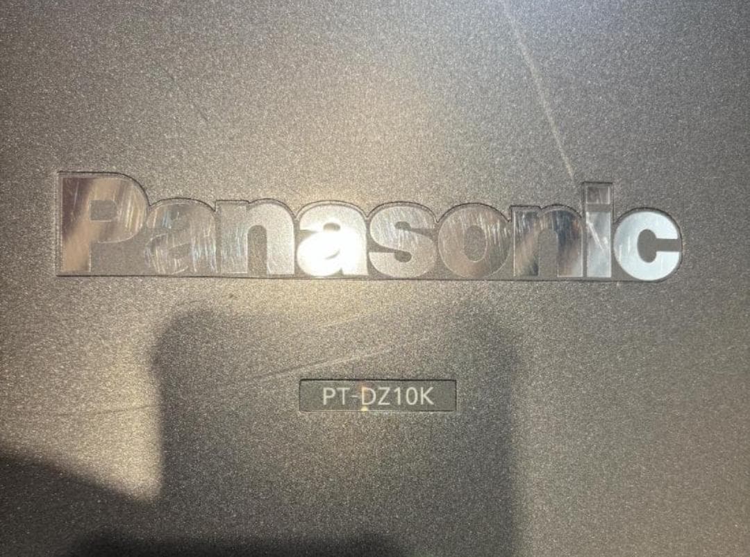 Projector PT-DZ10K + ET-DLE085 レンズ付