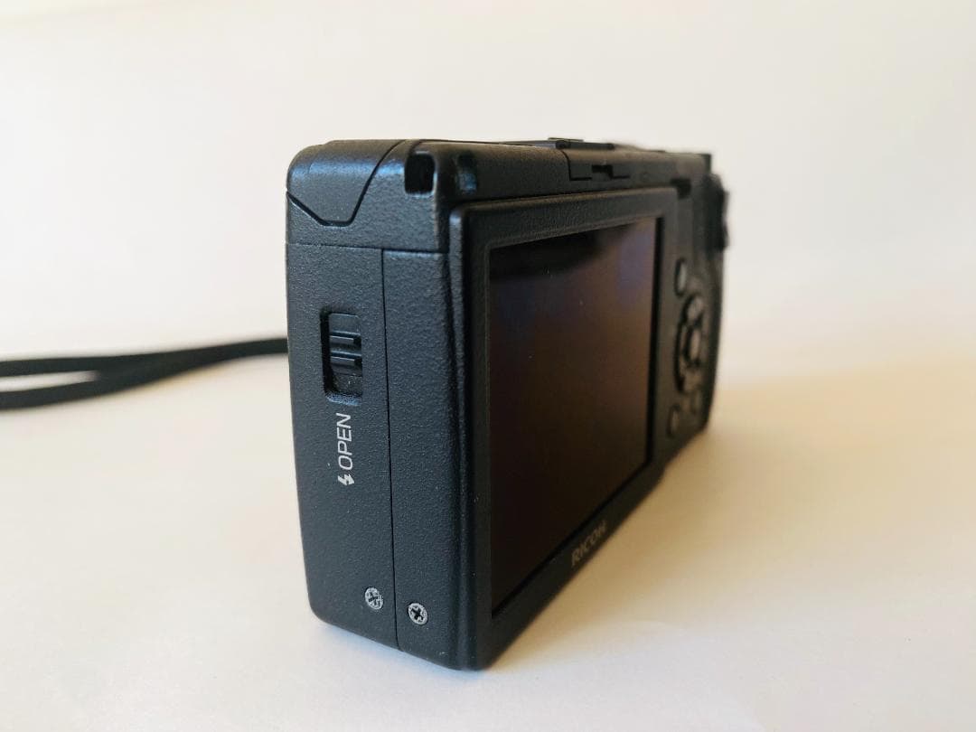 GR DIGITAL II 〔中古品〕動作確認済み