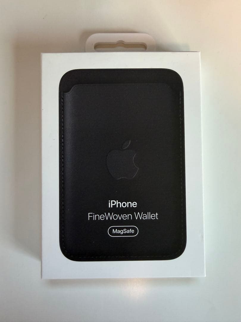 MagSafe対応iPhoneファインウーブンウォレット – ブラック