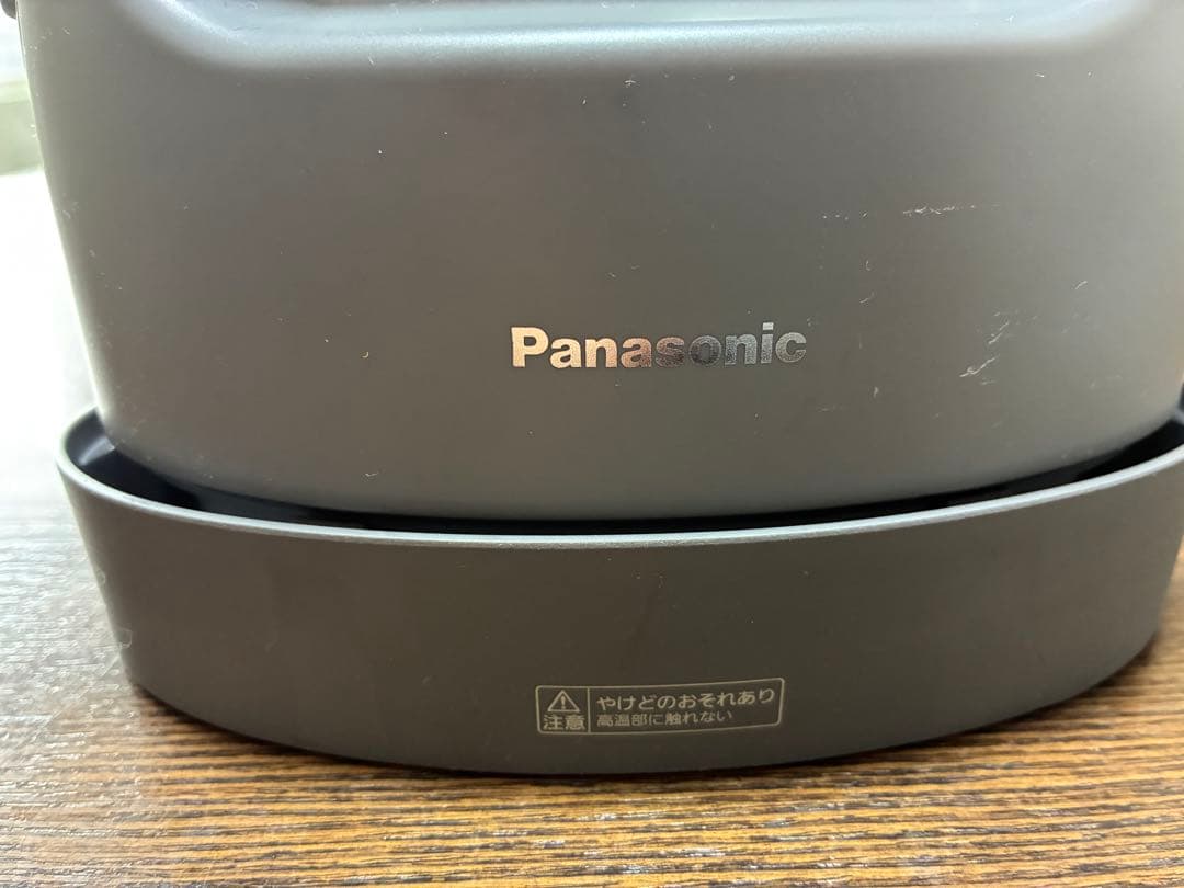 Panasonic 衣類スチーマー スチームアイロンNI-FS780